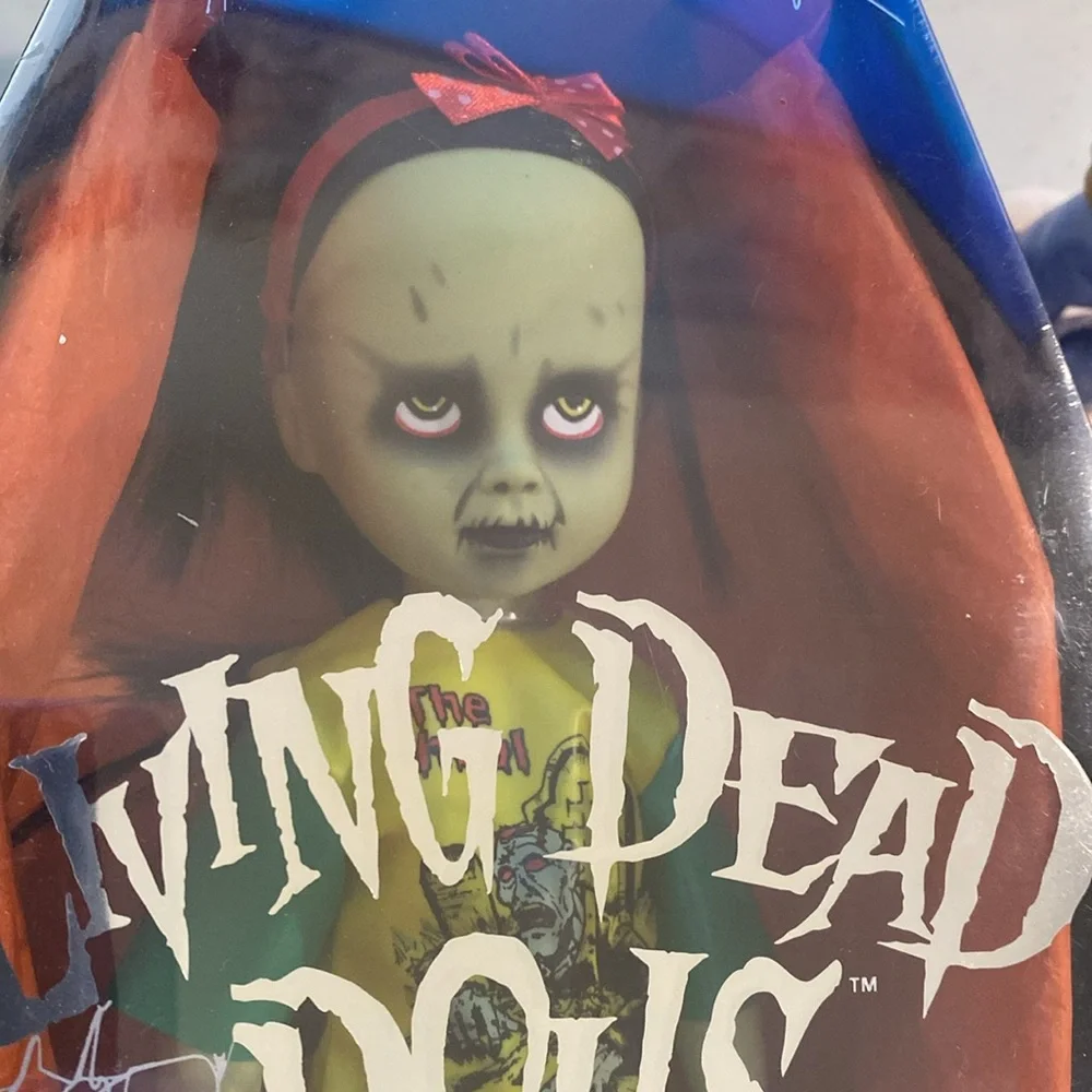 Living Dead Dolls Gabriella Series 18 Green